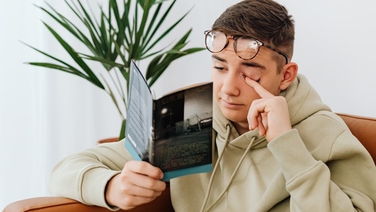 Ignoring These 5 Habits Could Cost You Your Sight