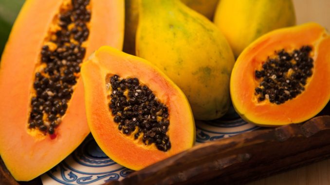 4 Surprising Benefits of Eating Papaya on an Empty Stomach Daily