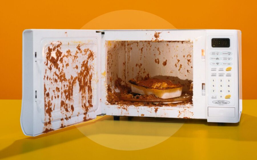 5 Common Microwave Mistakes That Could Put Your Health at Risk