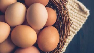 Stop Mixing Eggs With These 3 Things Immediately