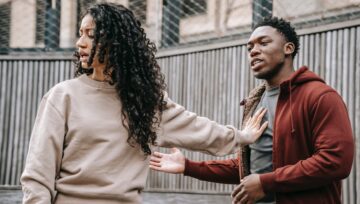 4 Clear Signs Your Wife Secretly Hates You