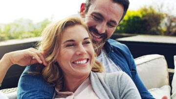 4 Things Mature Women Avoid in Relationships