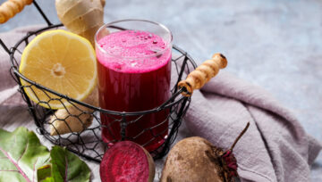 Clean Your Stomach Naturally With These 4 Powerful Drinks