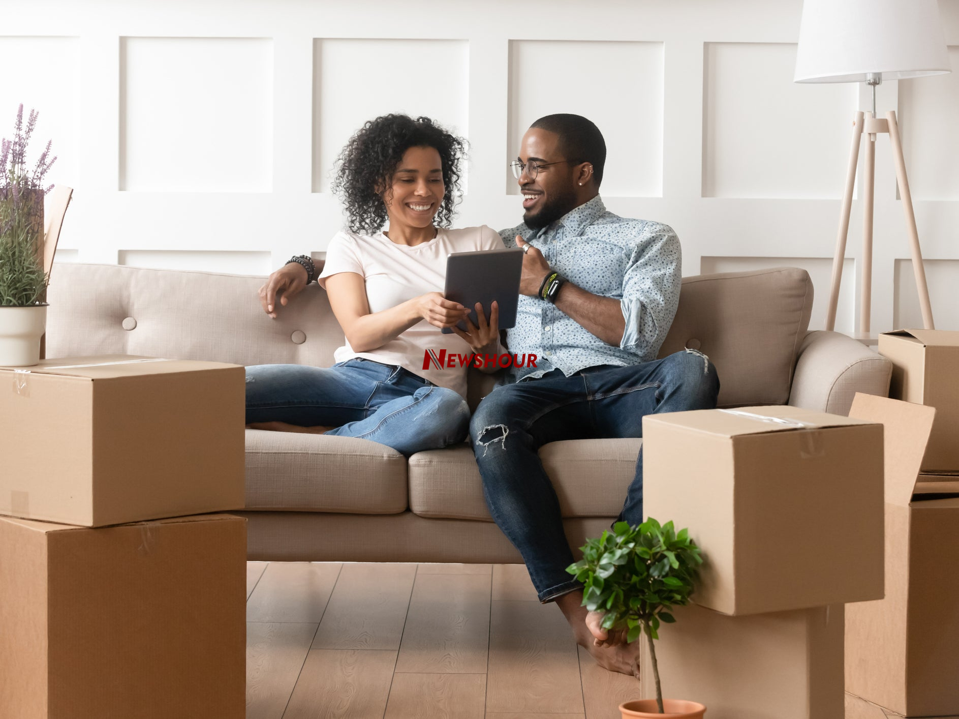 Experts Say Couples Should Discuss These 3 Things Before Moving In Together