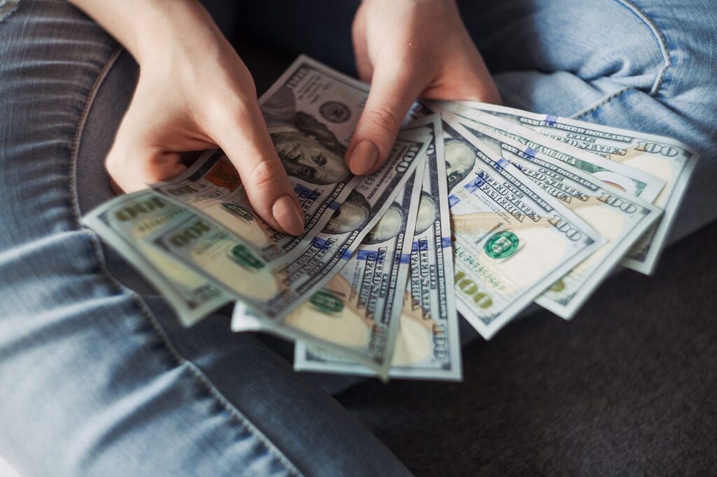 If You Want to Become Wealthy, You Must Give Up These Things