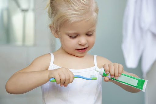 Surprising Uses of Toothpaste Beyond Brushing Your Teeth